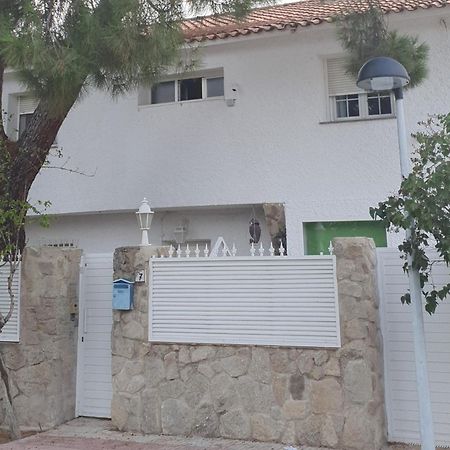 Hotel Casa Pinares Mostoles Zewnętrze zdjęcie