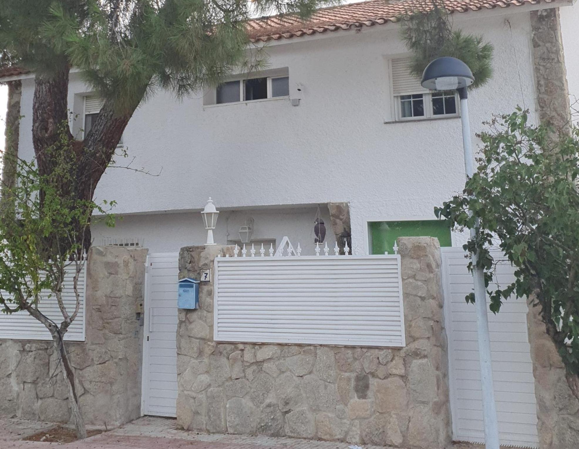 Hotel Casa Pinares Mostoles Zewnętrze zdjęcie